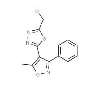 2-(chloromethyl)-5-(5-methyl-3-phenylisoxazol-4-yl)-1,3,4-oxadiazole (CAS 63002-59-5) - chemical structure image